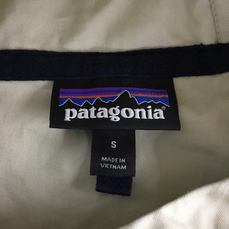 パタゴニア patagonia ジャケット、上着 ジャンパー、ブルゾン 25345SP19 マウンテンパーカー プルオーバー S ロゴ、文字 アイボリー / アイボリー / X 紺 / ネイビー /  メンズ USED 古着 中古 10119748