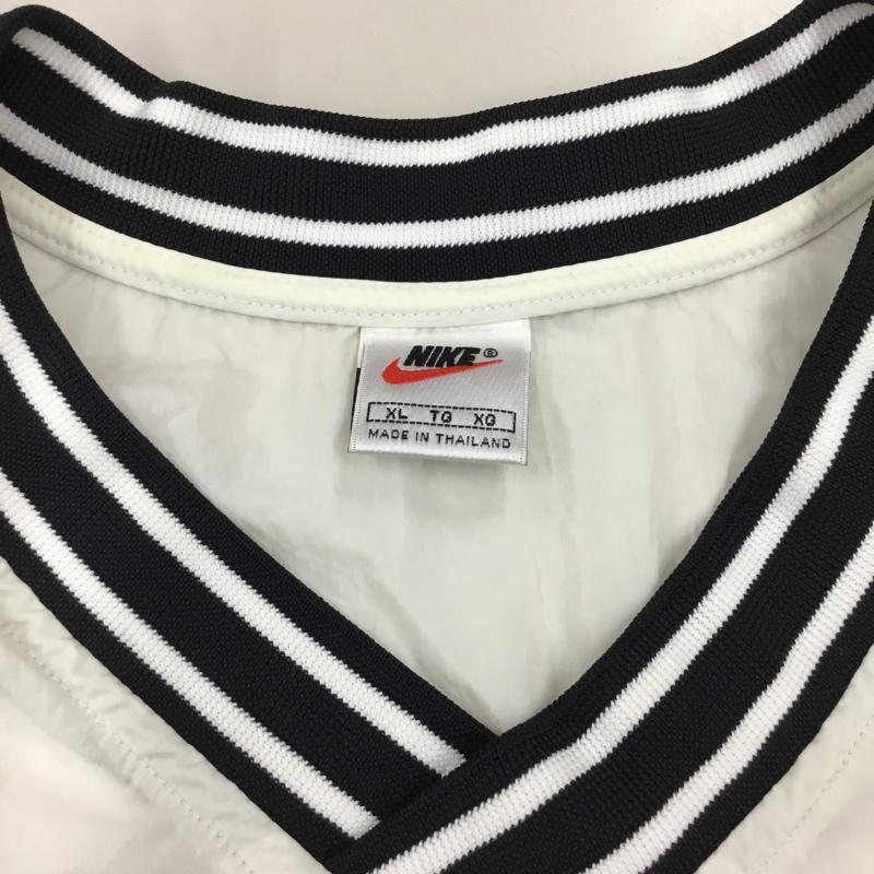 ナイキ NIKE カットソー 長袖 長袖カットソー Vネックカットソー ロングスリーブカットソー スポーツウェア XL ロゴ、文字 白 / ホワイト /  メンズ USED 古着 中古 10115031