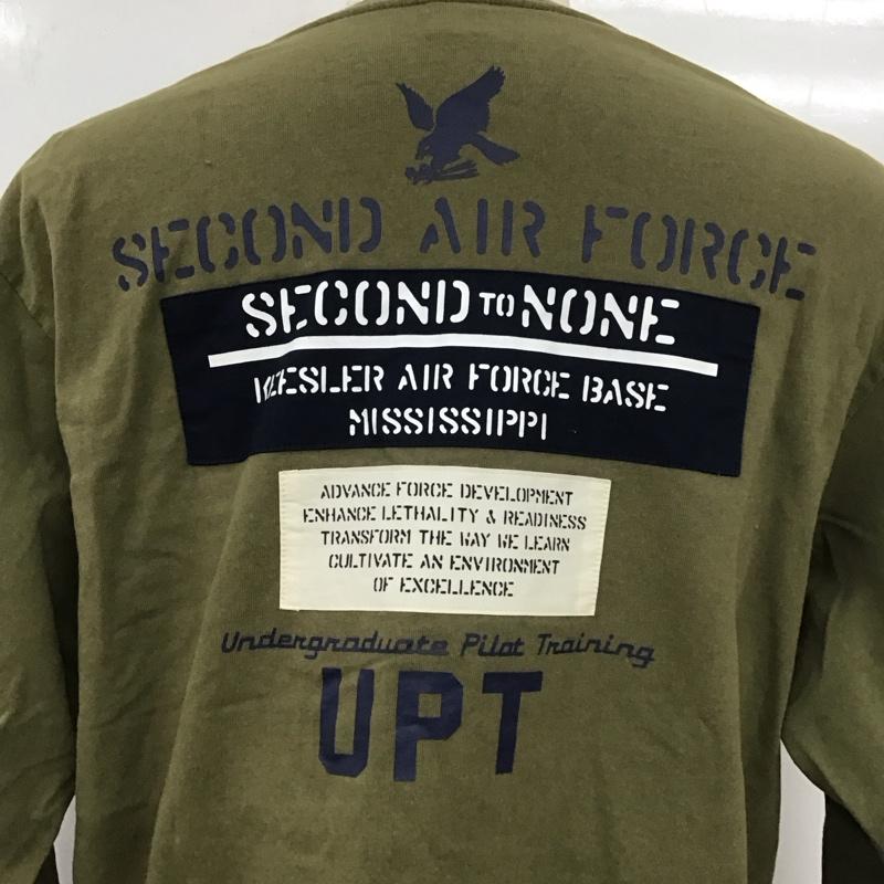 アヴィレックス AVIREX Tシャツ 長袖 長袖カットソー プリントTシャツ クルーネックカットソー XL ロゴ、文字 カーキ / カーキ /  メンズ USED 古着 中古 10112709