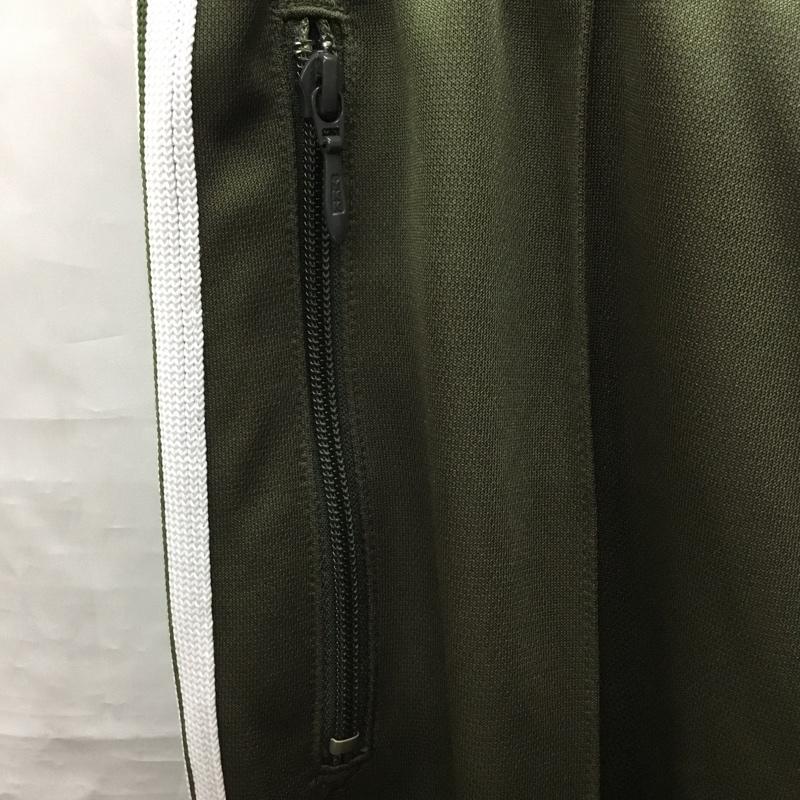ニードルス Needles パンツ ワークパンツ、ペインターパンツ ジャージ パンツ ワイドパンツ カジュアルパンツ M ロゴ、文字 カーキ / カーキ /  メンズ USED 古着 中古 10121467