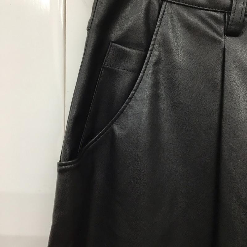 ザラ ZARA ボトムス ボトムス 4387 281 800 フェイクレザーパンツ タグ付き 40 無地 黒 / ブラック /  レディース USED 古着 中古 10129116