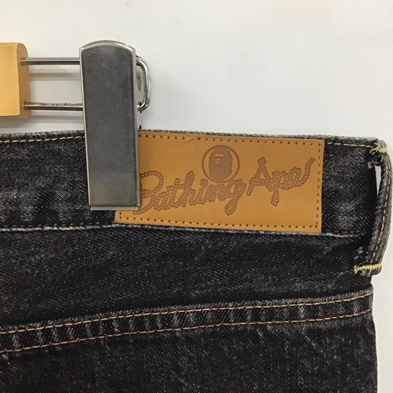 アベイシングエイプ A BATHING APE パンツ デニム、ジーンズ 001DPE801006X TYPE-05 SLIM TAPER 2XL ロゴ、文字 黒 / ブラック /  メンズ USED 古着 中古 10120184