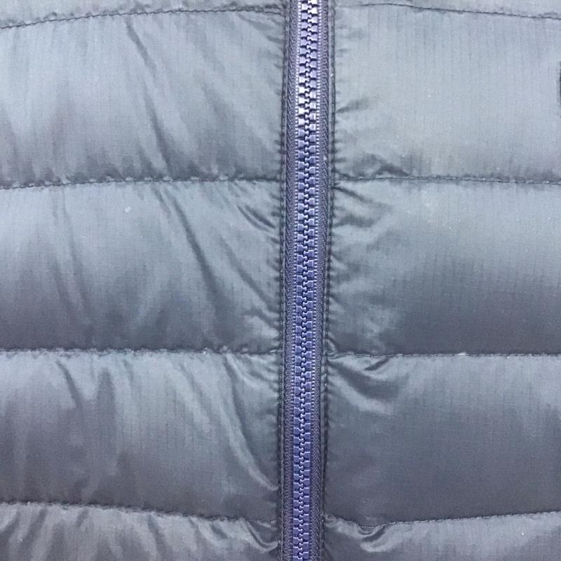 パタゴニア patagonia ジャケット、上着 ジャンパー、ブルゾン 84674 DownSweater ジップアップジャケット アウター カジュアルジャケット L 無地 紺 / ネイビー /  メンズ USED 古着 中古 10107734