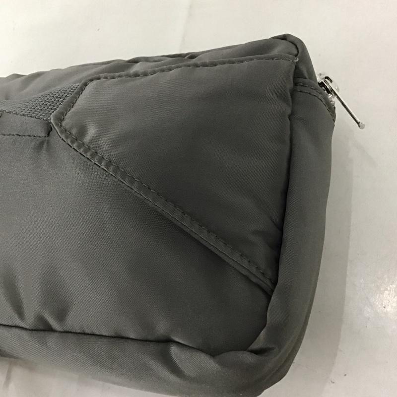 ポーター PORTER ウエストバッグ ウエストバッグ TANKER タンカー ロゴ、文字 銀 / シルバー /  メンズ USED 古着 中古 10141067