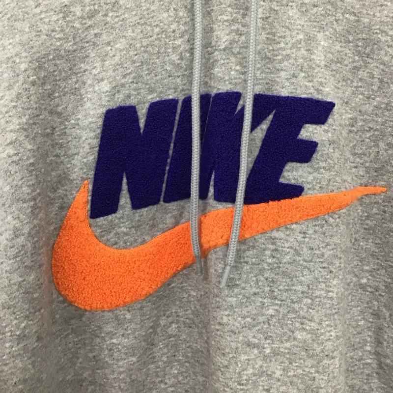 ナイキ NIKE パーカー 長袖 FN3105-063 長袖パーカー プリントスウェット プルオーバー M ロゴ、文字 灰 / グレー /  メンズ USED 古着 中古 10131985