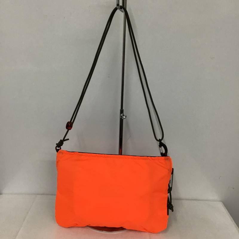 ブリーフィング BRIEFING ショルダーバッグ ショルダーバッグ BRM182201-040-001 SACOCHE S SL PACKABLE タグ有 ロゴ、文字 橙 / オレンジ /  メンズ USED 古着 中古 10145170