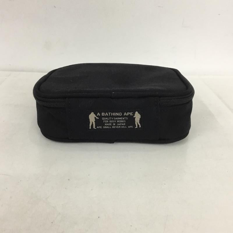 アベイシングエイプ A BATHING APE ポーチ ポーチ 小物入れ 迷彩 ロゴ、文字 黒 / ブラック /  メンズ USED 古着 中古 10137918