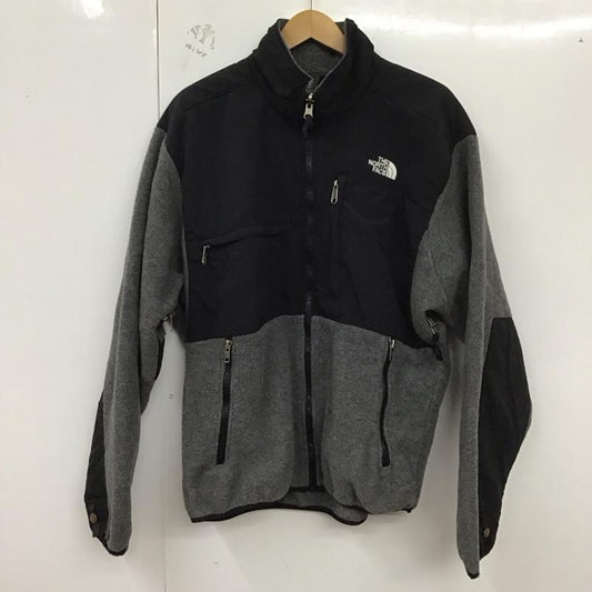 ザノースフェイス THE NORTH FACE ジャケット、上着 ジャケット、ブレザー ジップアップジャケット フリースジャケット アウター L ロゴ、文字 灰 / グレー /  メンズ USED 古着 中古 10128696