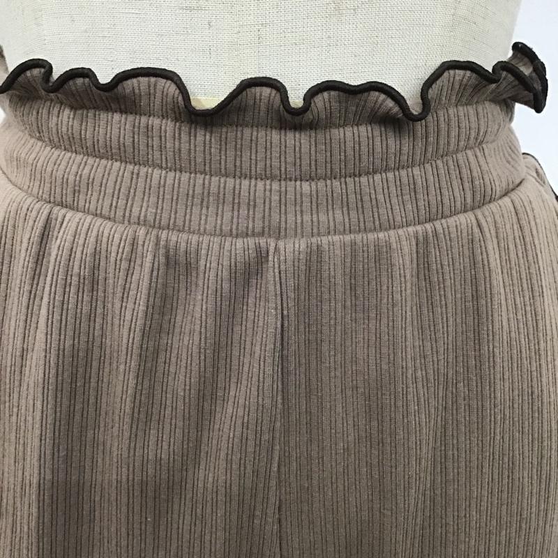 ダブルクローゼット w closet ボトムス ボトムス カジュアルパンツ フレアパンツ スリムパンツ ウエストフリルパンツ FREE 無地 茶 / ブラウン /  レディース USED 古着 中古 10105640