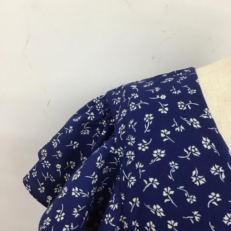 スライ SLY ワンピース ロングスカート 030FSR33-4720 TINY FLOWER FRILL OP Vネック タグ付き 1 花柄 紺 / ネイビー /  レディース USED 古着 中古 10108231