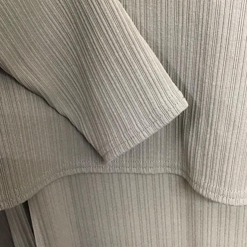 オズモーシス OSMOSIS カットソー 長袖 792006-680T バックロングドレーププルオーバー ONE SIZE 無地 カーキ / カーキ /  レディース USED 古着 中古 10142700