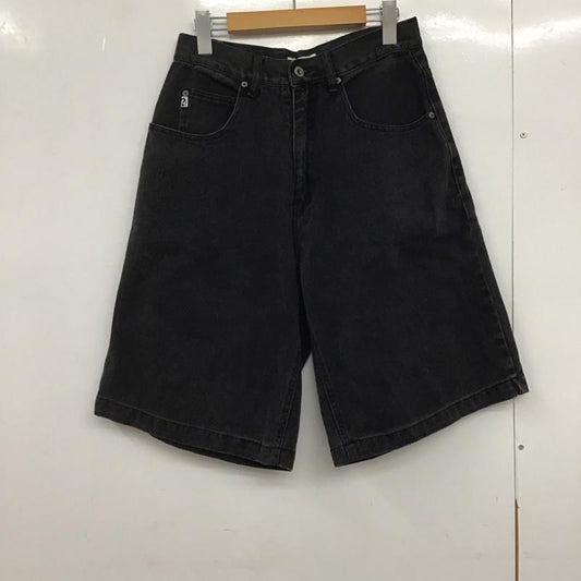 ゲス Guess パンツ ショートパンツ ショートパンツ ハーフパンツ カジュアルパンツ 31インチ ロゴ、文字 ダークグレー / ダークグレー /  メンズ USED 古着 中古 10147004