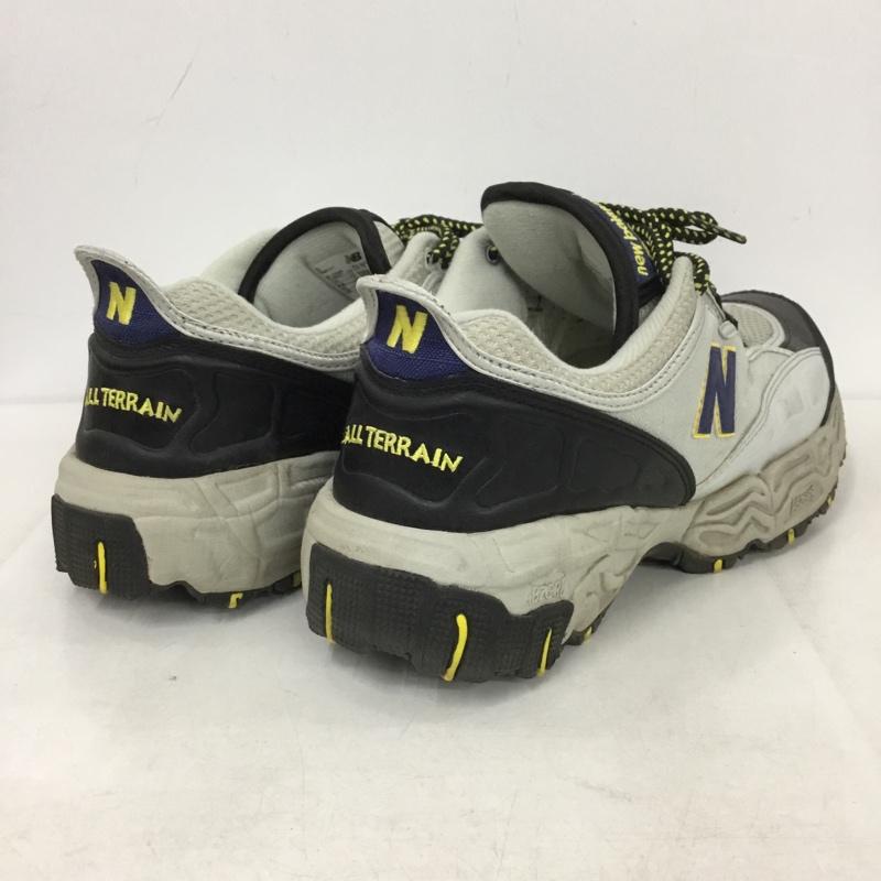 ニューバランス New Balance スニーカー スニーカー M801 AT 28cm 28.0cm ロゴ、文字 灰 / グレー / X 黒 / ブラック /  メンズ USED 古着 中古 10142716