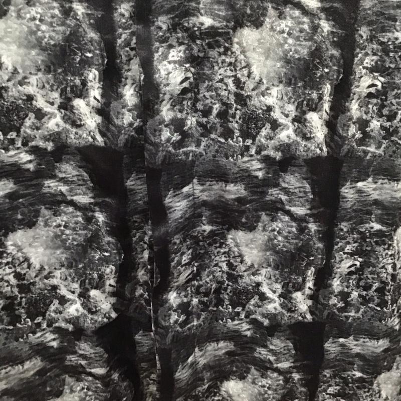 ハレ HARE シャツ、ブラウス 長袖 ha020048tr 長袖シャツ 柄シャツ ノーカラーシャツ プリントシャツ M 総柄 白 / ホワイト / X 黒 / ブラック /  メンズ USED 古着 中古 10106739