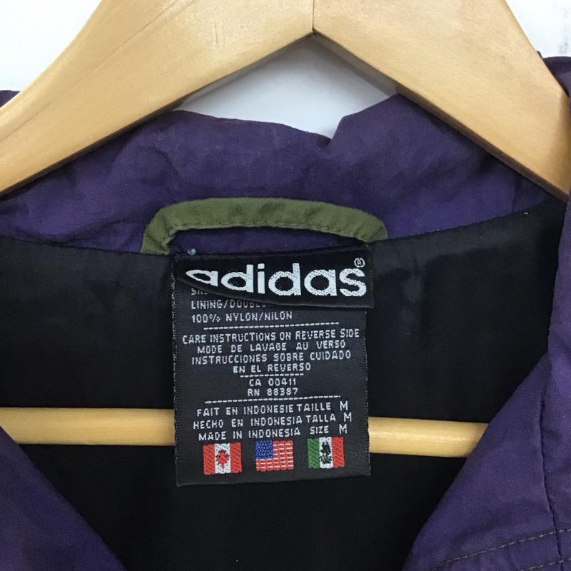 アディダス adidas ジャケット、上着 ジャケット、ブレザー ナイロンジャケット カジュアルジャケット アウター プルオーバー M ロゴ、文字 カーキ / カーキ /  メンズ USED 古着 中古 10140681