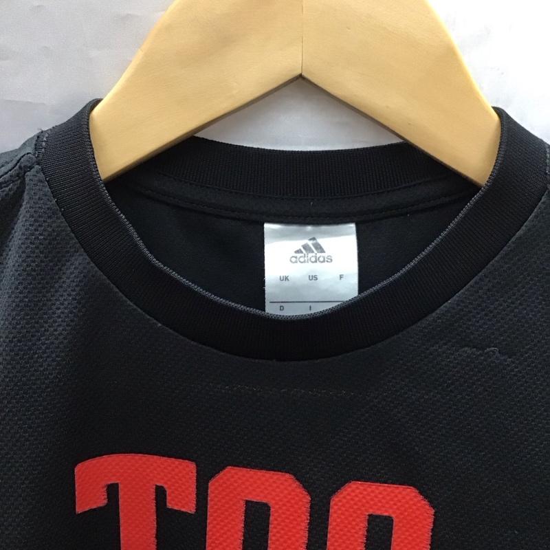 アディダス adidas Tシャツ 半袖 140cm キッズ スポーツウェア 140cm ロゴ、文字 黒 / ブラック /  ボーイズ USED 古着 中古 10116915