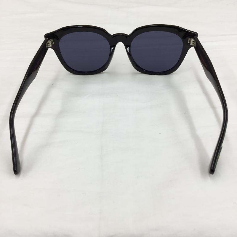 アベイシングエイプ A BATHING APE めがね・サングラス サングラス SHARK EYEWEAR シャーク　サングラス　アベイシングエイプ 総柄 X カモフラージュ柄・迷彩 黒 / ブラック /  メンズ USED 古着 中古 10120972