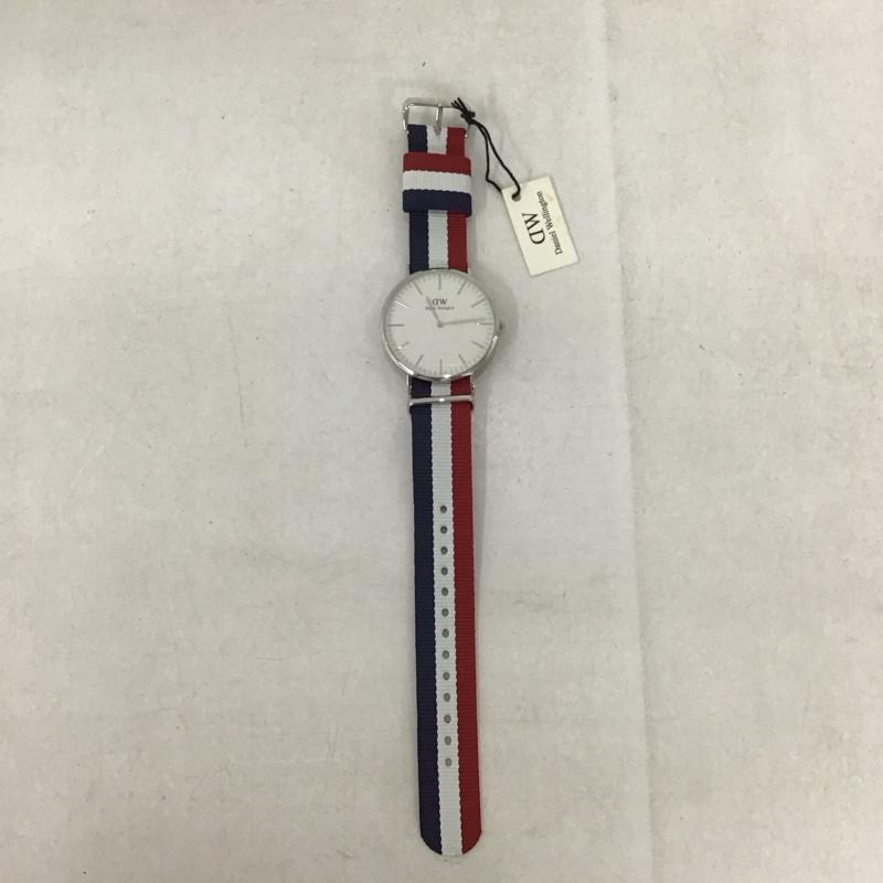 ダニエルウェリントン Daniel Wellington 腕時計 アナログ（クォーツ式） 0203DW 箱有 ロゴ、文字 紺 / ネイビー / X 白 / ホワイト / X 赤 / レッド /  メンズ USED 古着 中古 10134485