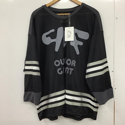 シーエムエフアウトドアガーメント CMF OUTDOOR GARMENT Tシャツ 長袖 cmf2501-c05j ホッケーTee Vネック 25ss XL ロゴ、文字 紺 / ネイビー /  メンズ USED 古着 中古 10132291