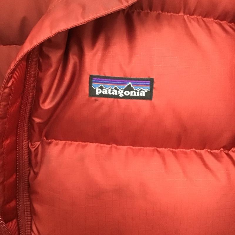 パタゴニア patagonia ジャケット、上着 ジャンパー、ブルゾン ジップアップジャケット ナイロンジャケット アウター ダウンジャケット M ロゴ、文字 赤 / レッド /  メンズ USED 古着 中古 10142362