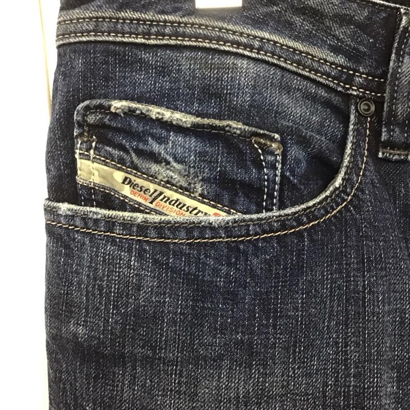 ディーゼル DIESEL パンツ デニム、ジーンズ デニムパンツ ストレートパンツ カジュアルパンツ 32インチ 無地 インディゴ / インディゴ /  メンズ USED 古着 中古 10108490
