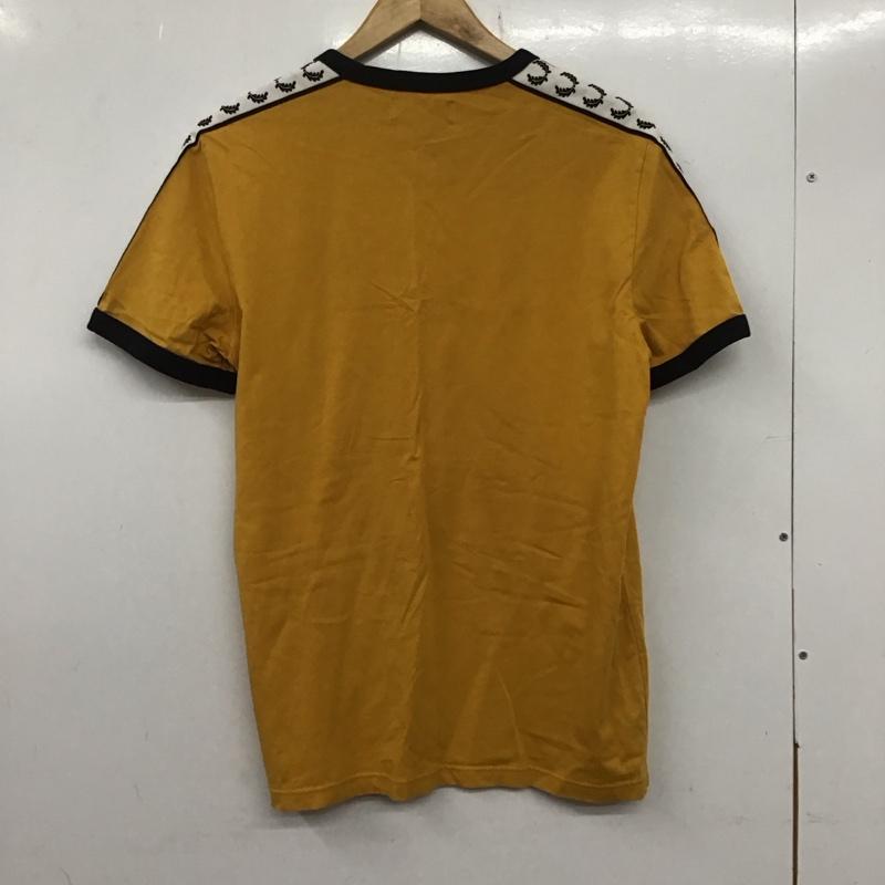 フレッドペリー FRED PERRY Tシャツ 半袖 M ロゴ、文字 マスタード / マスタード /  メンズ USED 古着 中古 10134512