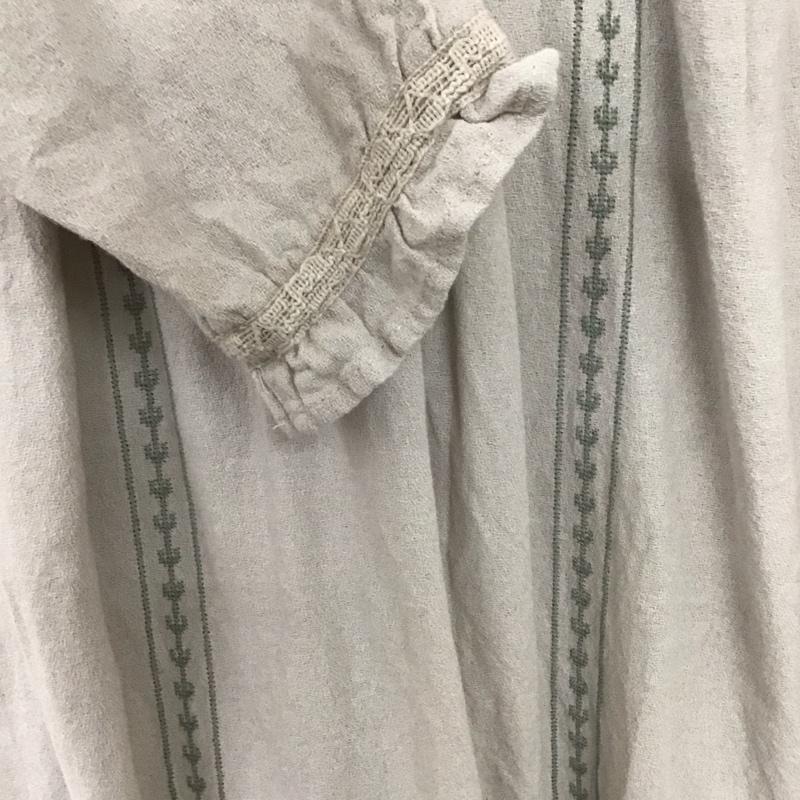 サマンサモスモス Samansa Mos2 ワンピース ロングスカート 長袖ロングワンピース ノーカラーシャツワンピース フレアスカート FREE ロゴ、文字 ベージュ / ベージュ /  レディース USED 古着 中古 10142033