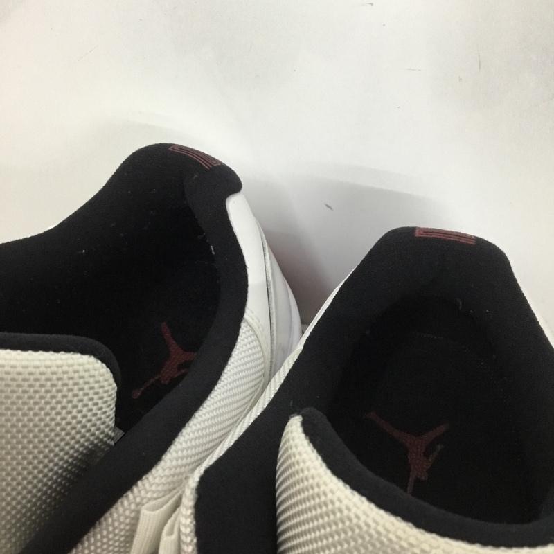 ナイキ NIKE スニーカー スニーカー 528895 101 AIR JORDAN 11 RETRO LOW 31cm 箱有 ロゴ、文字 白 / ホワイト / X 黒 / ブラック / X 赤 / レッド /  メンズ USED 古着 中古 10144823