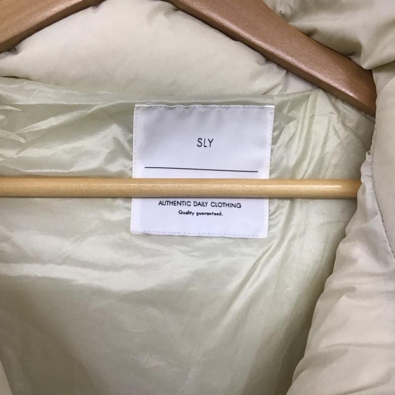 スライ SLY ジャケット、上着 ダウンジャケット 030DAA30-1150 SHORT DOWN JK 1 無地 白 / ホワイト /  レディース USED 古着 中古 10142754