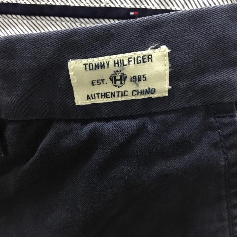 トミーヒルフィガー TOMMY HILFIGER パンツ スラックス 32インチ 無地 紺 / ネイビー /  メンズ USED 古着 中古 10110692