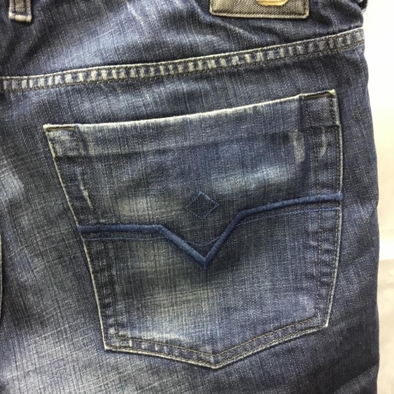 ディーゼル DIESEL パンツ ショートパンツ デニムショートパンツ ハーフパンツ カジュアルパンツ 34インチ 無地 インディゴ / インディゴ /  メンズ USED 古着 中古 10112444