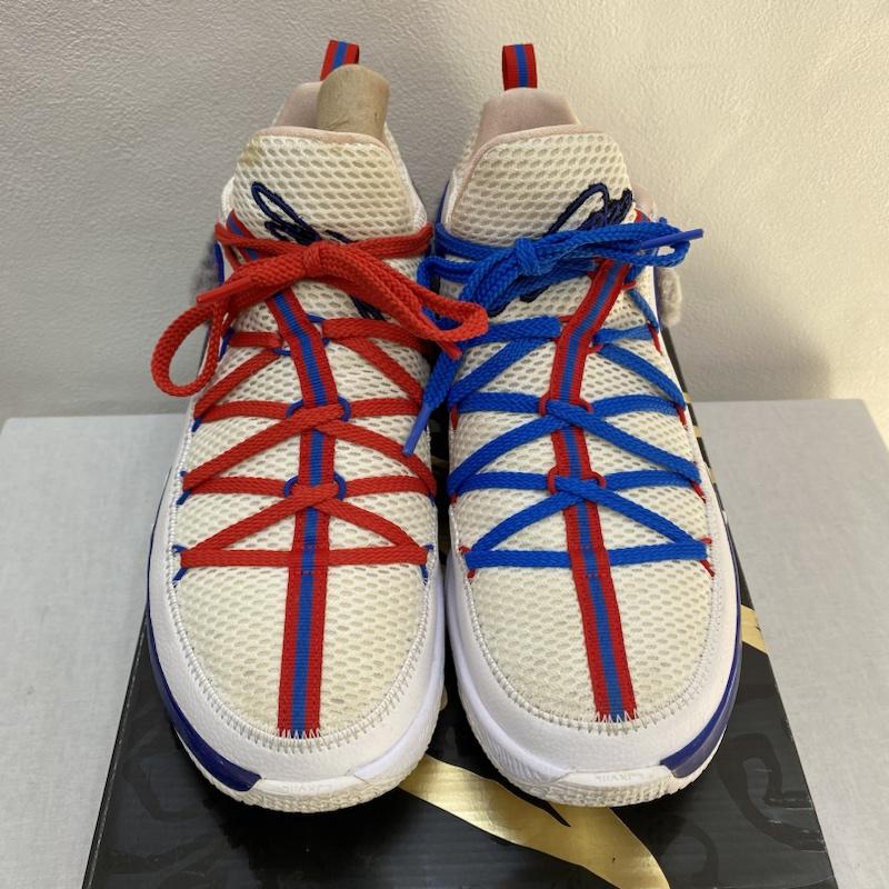 ナイキ NIKE スニーカー スニーカー NIKE / 2020ss / LEBRON 17 LOW / LEBRON JAMES シグネチャーモデル / CD5007-100-fs / 27.0 27.0cm ロゴ、文字 白 / ホワイト / white X 青 / ブルー / blue X 赤 / レッド / red メンズ USED 古着 中古 50093175
