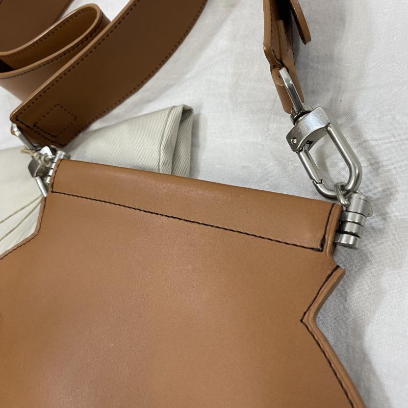 レザー レザー ショルダーバッグ ショルダーバッグ onemiler & detrans/Round Sacoche/Cognac/ヌメ革/日本製 ロゴ、文字 キャメル / キャメル / メンズ USED 古着 中古 50098043