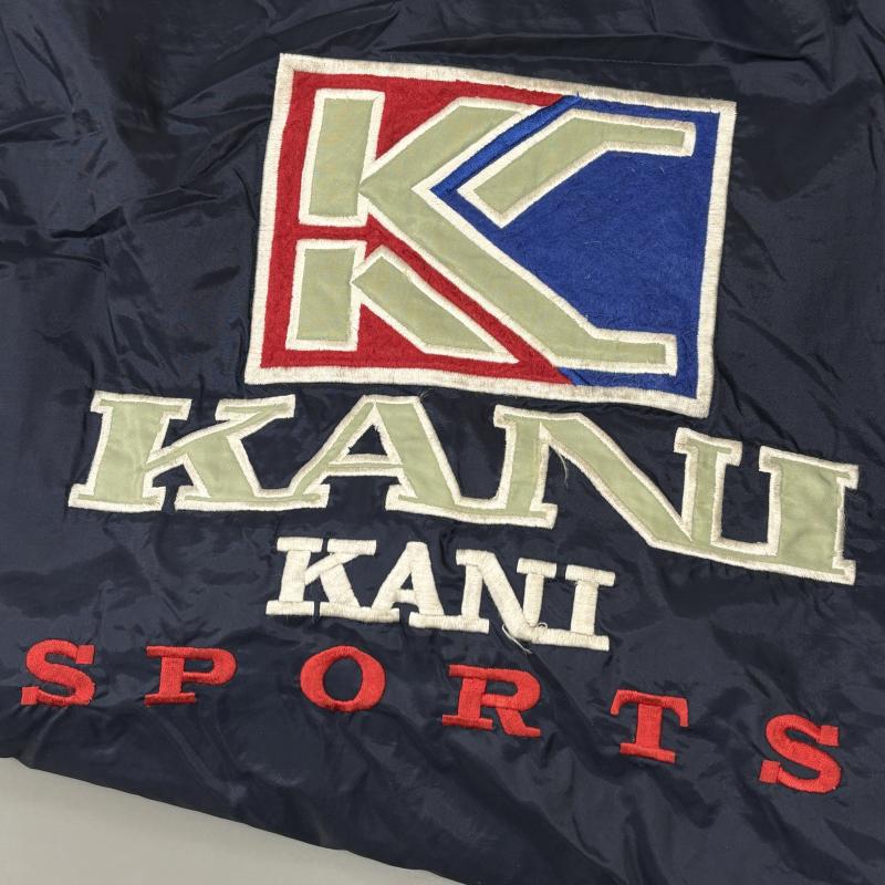 カールカナイ KARL KANI ジャケット、上着 ジャンパー、ブルゾン スリーブ ライン ロゴ 刺繍 ハイネック フード 中綿 ナイロン M 紺 / ネイビー / navy メンズ USED 古着 中古 50100397