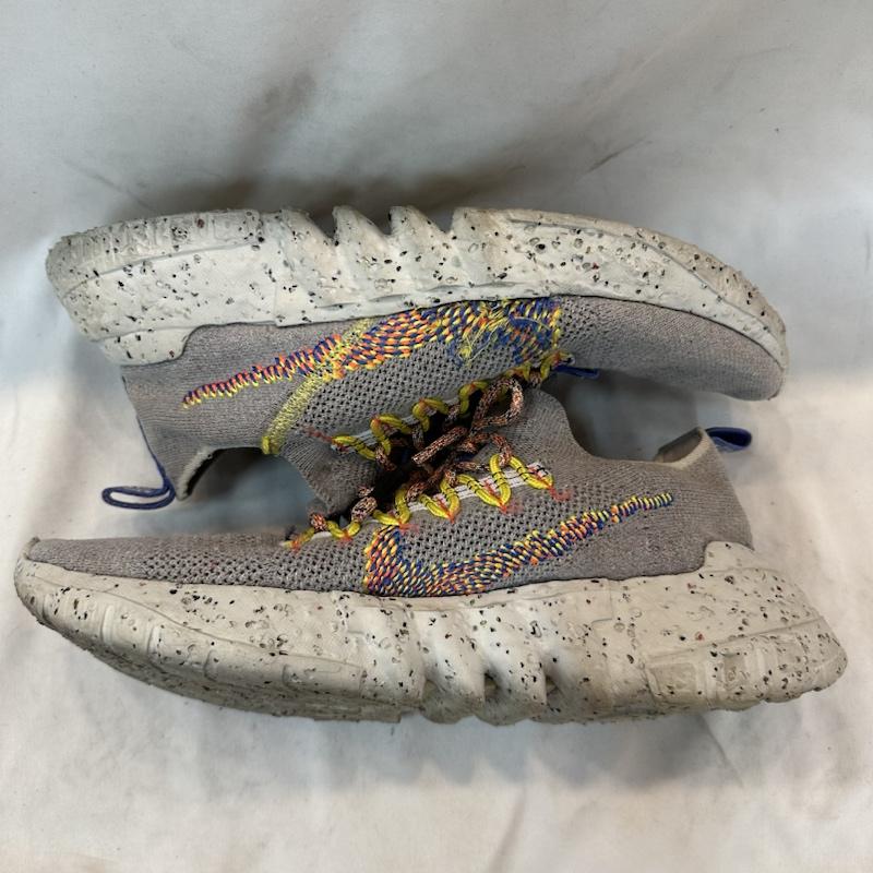 ナイキ NIKE スニーカー スニーカー SPACE HIPPIE 01 THIS IS TRASH PHOTON DUST スペースヒッピー 01 フォトンダスト CZ6148-003 28.0cm 灰 / グレー / gray X 青 / ブルー / blue X 黄 / イエロー / yellow メンズ USED 古着 中古 50106820