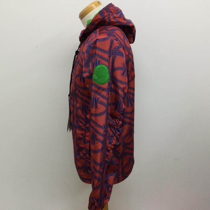 モンクレール MONCLER ジャケット、上着 ジャンパー、ブルゾン JAU GIUBBTTO F10921A70600 539WD ロゴ総柄プリント ナイロンパーカー ナイロンジャケット タグ付 0 ロゴ、文字 赤 / レッド / red X 紺 / ネイビー / navy メンズ USED 古着 中古 50107785