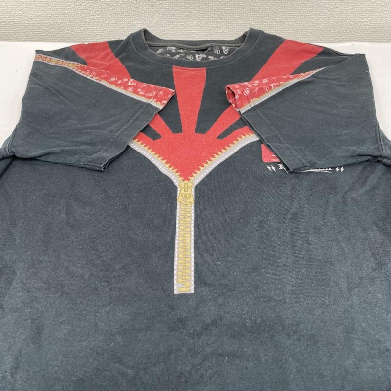 カミナリ KAMINARI Tシャツ 半袖 KAMINARI OLD SCHOOL SHOWA MODERN 半袖 Tシャツ ロゴ プリント ファスナー ロゴ、文字 X プリント 黒 / ブラック / black X 赤 / レッド / red メンズ USED 古着 中古 50108395