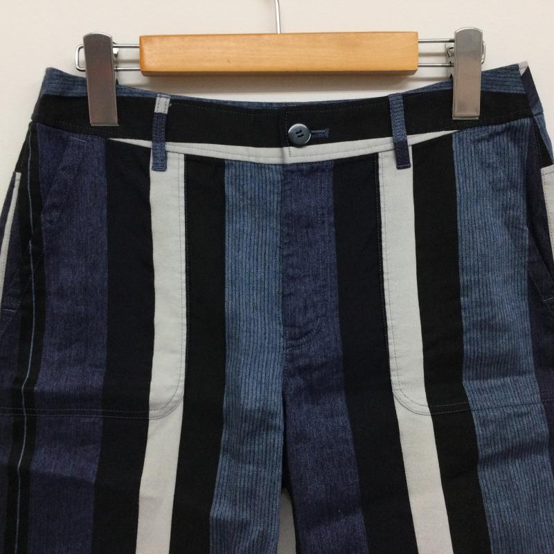エヴェックスバイ クリツィア EVEX by KRIZIA パンツ ショートパンツ USR80-567-29 麻混 パターン柄 ショートパンツ　サイズ40 40  紺 / ネイビー / navy X 黒 / ブラック / black X 白 / ホワイト / white メンズ USED 古着 中古 50108421