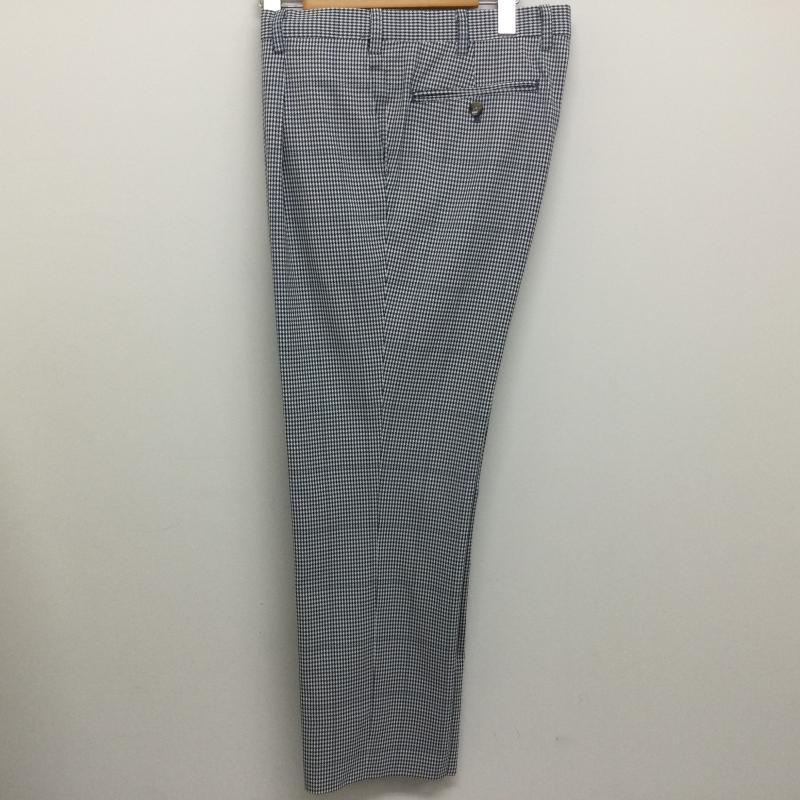 マンシングウェア Munsingwear パンツ スラックス SG8222 千鳥チェック ワンタック ゴルフパンツ サイズ表記82センチ L 千鳥格子 X チェック 白 / ホワイト / white X 紺 / ネイビー / navy メンズ USED 古着 中古 50108909