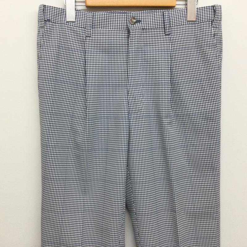 マンシングウェア Munsingwear パンツ スラックス SG8222 千鳥チェック ワンタック ゴルフパンツ サイズ表記82センチ L 千鳥格子 X チェック 白 / ホワイト / white X 紺 / ネイビー / navy メンズ USED 古着 中古 50108909