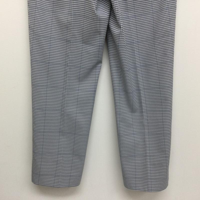 マンシングウェア Munsingwear パンツ スラックス SG8222 千鳥チェック ワンタック ゴルフパンツ サイズ表記82センチ L 千鳥格子 X チェック 白 / ホワイト / white X 紺 / ネイビー / navy メンズ USED 古着 中古 50108909