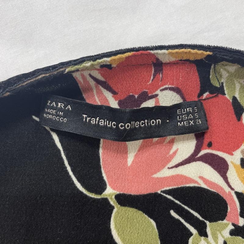ザラ ZARA ワンピース ロングスカート ZARA 花柄 フラワー ロングワンピース マキシ丈 S S ロゴ、文字 X 花柄 黒 / ブラック / black X マルチカラー / マルチカラー / multicolor レディース USED 古着 中古 50111178
