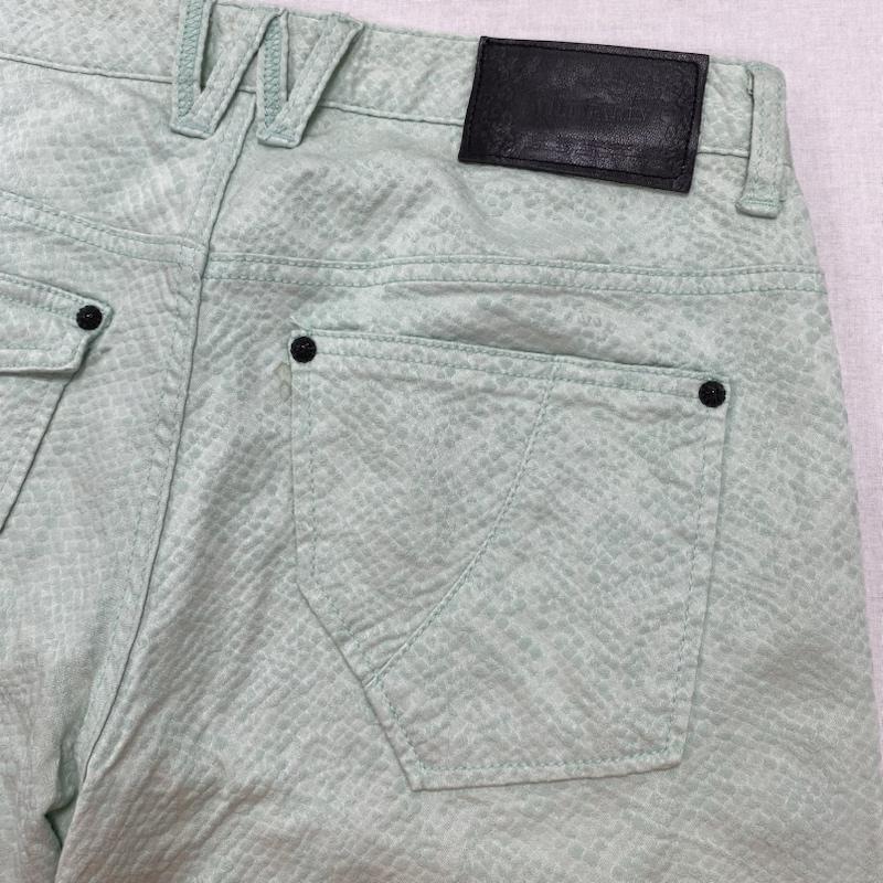 古着 USED パンツ ショートパンツ WILD PARTY ワイルドパーティ ハーフパンツ パイソン柄 スタッズ ストレッチ 1 1 総柄 X ヘビ柄 薄緑 / ライトグリーン / メンズ USED 古着 中古 50111366