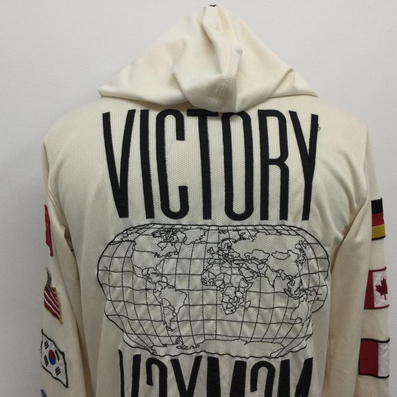 テンディープ 10Deep パーカー 長袖 VCTRY MCMCV メッシュ フルジップパーカー 両袖国旗ワッペン バックロゴ刺繍 M ロゴ、文字 アイボリー / アイボリー / メンズ USED 古着 中古 50111449