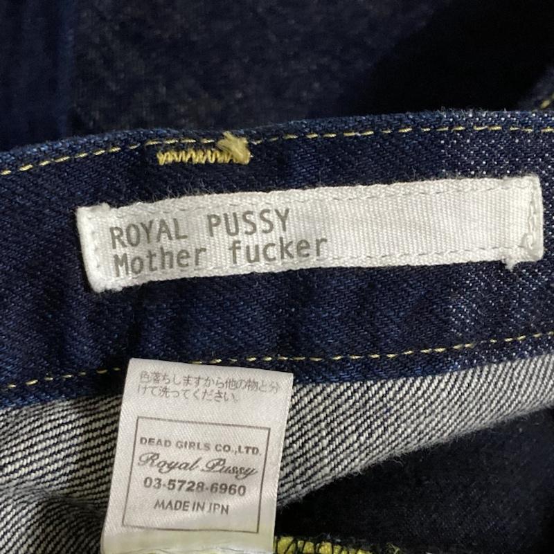 ロイヤルプッシー ROYAL PUSSY パンツ デニム、ジーンズ ROYAL PUSSY Mother fucker ボタンフライ フェイクレザーポケット ダメージ加工 ストレートデニムパンツ ダメージ加工 X ロゴ、文字 X プリント インディゴ / インディゴ / Indigo レディース USED 古着 中古 50111649