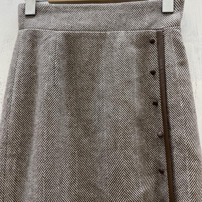 リゼクシー RESEXXY スカート ロングスカート 152240802701-01 ヘリンボーンスリットロング FREE 茶 / ブラウン / brown レディース USED 古着 中古 50113306