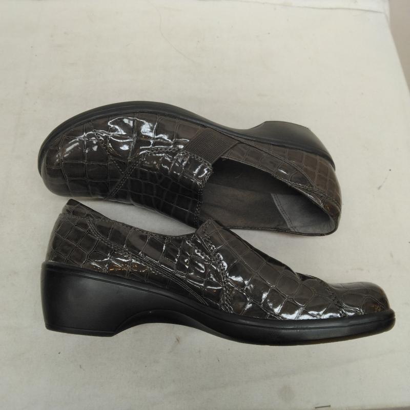 クラークス Clarks スリッポン スリッポン 型押し スリッポン 24.0cm 茶 / ブラウン / brown レディース USED 古着 中古 50116536