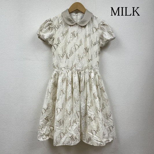 ミルク MILK ワンピース ミニスカート Be my Baby ワンピース 半袖 フレアスカート ミニ丈 ロゴ プリント 総柄 丸襟 01142111 ロゴ、文字 X プリント X 総柄 白 / ホワイト / white X 金 / ゴールド / gold color レディース USED 古着 中古 50119117