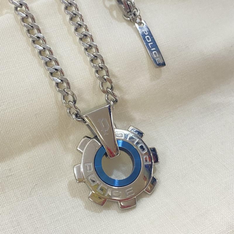 ポリス POLICE アクセサリー ネックレス、ペンダント リアクターネックレス シルバー色 ロゴ、文字 銀 / シルバー / silver color X 青 / ブルー / blue メンズ USED 古着 中古 50119586