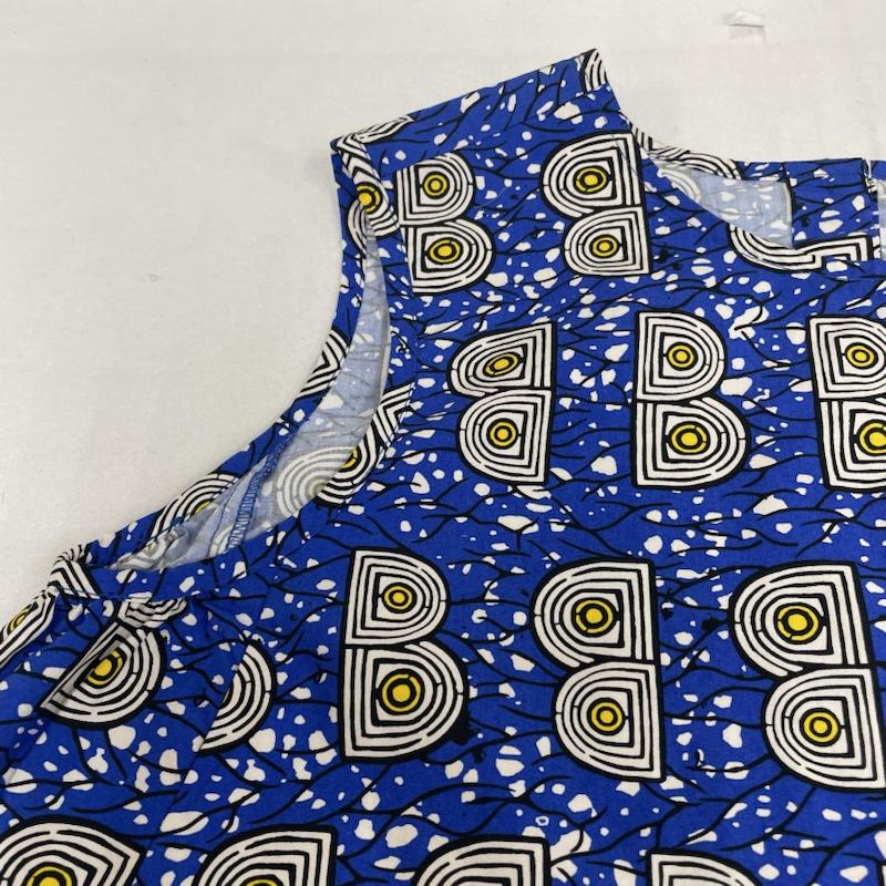 ビームスボーイ BEAMS BOY タンクトップ タンクトップ バティック柄 ノースリーブ シャツ カットソー ガラスボタン 総柄 プリント 総柄 X プリント 青 / ブルー / blue レディース USED 古着 中古 50120833